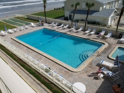 pool.jpg